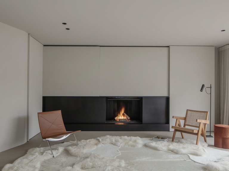 Metalfire Ultime D closed wood fireplace with liftable door_ gesloten houthaard
